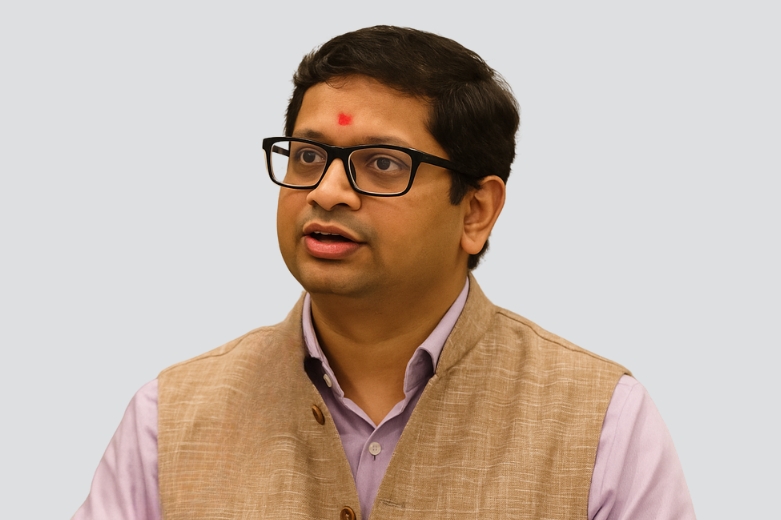 Mr Shounak Roy Choudhary